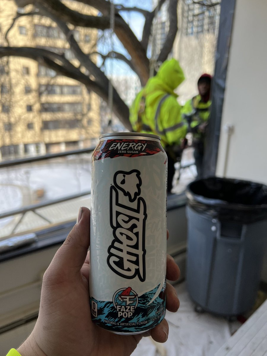 StormFrogg's tweet photo. Rockin the new ghost flavor at work today @GhostLifestyle @Frozone https://t.co/ZFhbOQgVyS