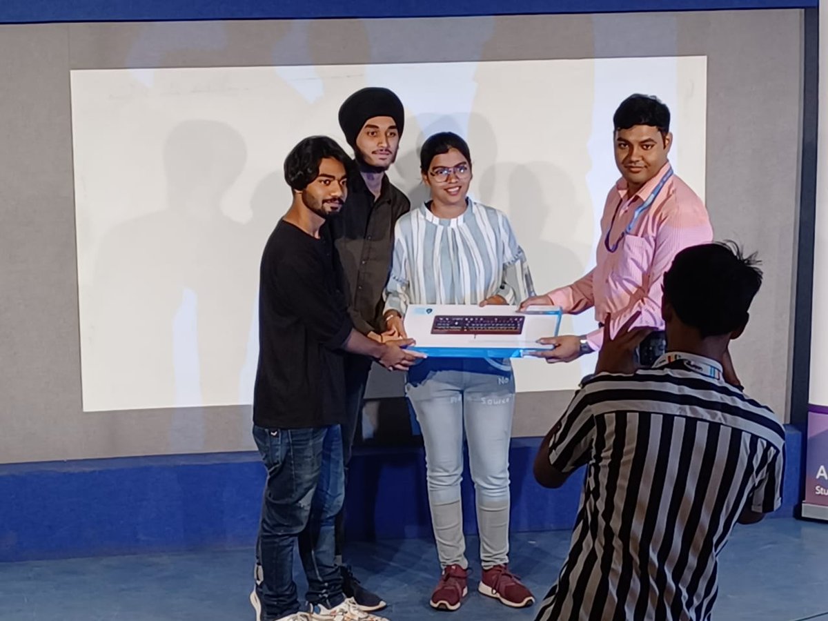 amandeep_404's tweet photo. yayy!!🥳... Our project MusicCoin won @digitalocean grand prize at codefest 2023 along with 3 other prizes as well https://t.co/WcTnMTlLwo