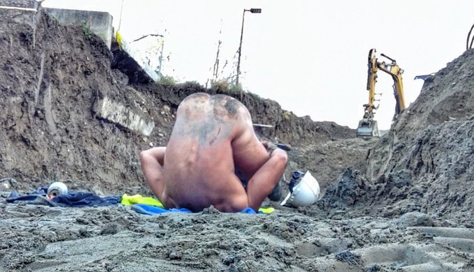 Bored at work&hellip; https://t.co/mYSMwwOTN0