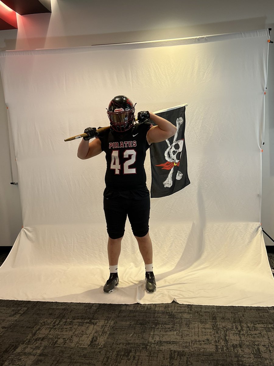 Had an amazing visit at Whitworth University!!! Thanks to <a href="/coachsandberg/">Rod Sandberg</a>  for having me and my family. We met some amazing coaches and staff. Go pirates!!! <a href="/duke_degaetano/">Duke DeGaetano</a> <a href="/Coach__Shaw/">Mac Shaw</a> <a href="/coach_shamion/">Adam Shamion</a>