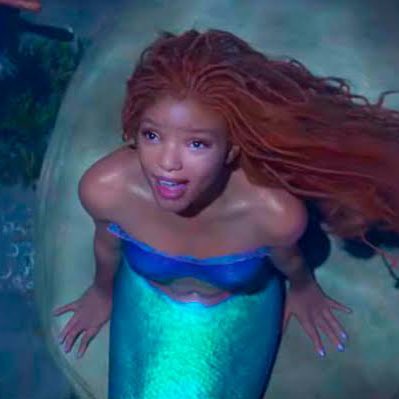 🚨FAMOSOS: Halle Bailey fala sobre o live-action de 'A Pequena Sereia'

'Estou muito empolgada com a minha versão do filme porque definitivamente mudamos aquela perspectiva de apenas ela querer trocar o oceano por um menino. É bem maior que isso, é sobre ela mesma, seu propósito,