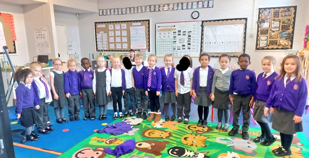 Today we started our learning journey of length and height! We had great fun of trying to put the whole class in height order using the language : shorter, taller and longer 📏📐 <a href="/PrimaryElaine/">Elaine Primary</a>