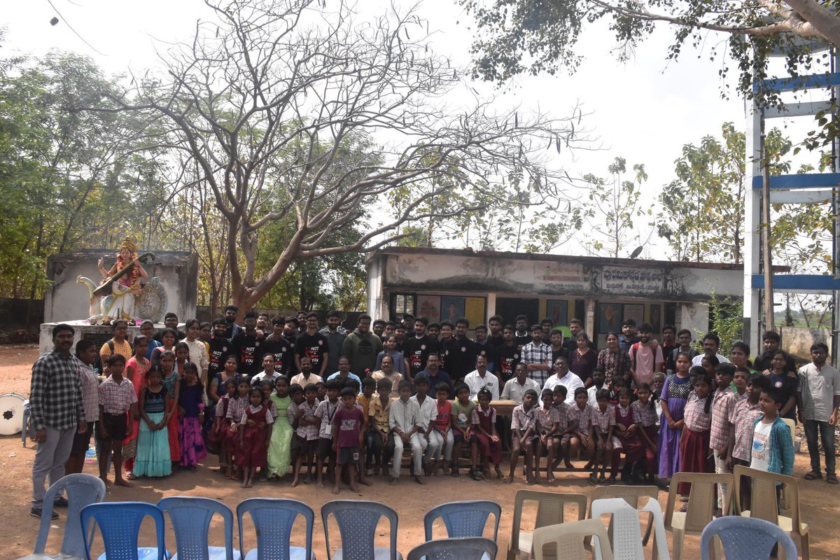 warangal_nit's tweet photo. As part of spring spree fest 2023, National Service Scheme(NSS) - National Institute of Technology Warangal conducted a village visit program to Muddunoor, Duggondi Mandal, Warangal #nss #nssnitw @nssnitwarangal @connecting_nss @springspree_nitw #springspree #warangal #nitw https://t.co/6uhi4bLTwW