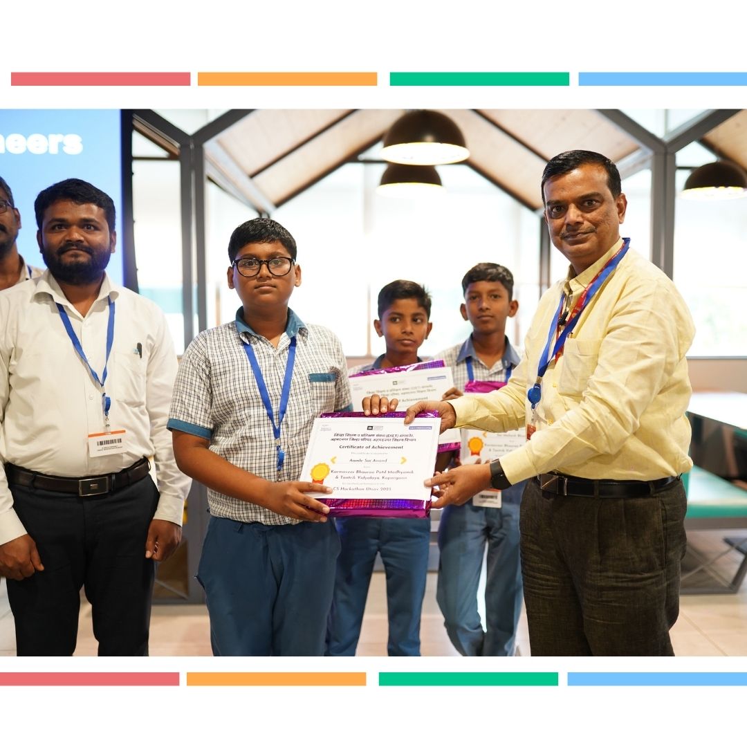 lfe_ed's tweet photo. We are thrilled to share a successful #CSHackathonUtsav!
With the support of DIET #Samgamner, #AmazonFutureEngineer, #CodetoEnhanceLearning (CEL) & @lfe_ed a two-day showcase was held for students from the district at #AmazonDevelopmentCenter in #Pune. 1/2 https://t.co/RH5sr0HxA9