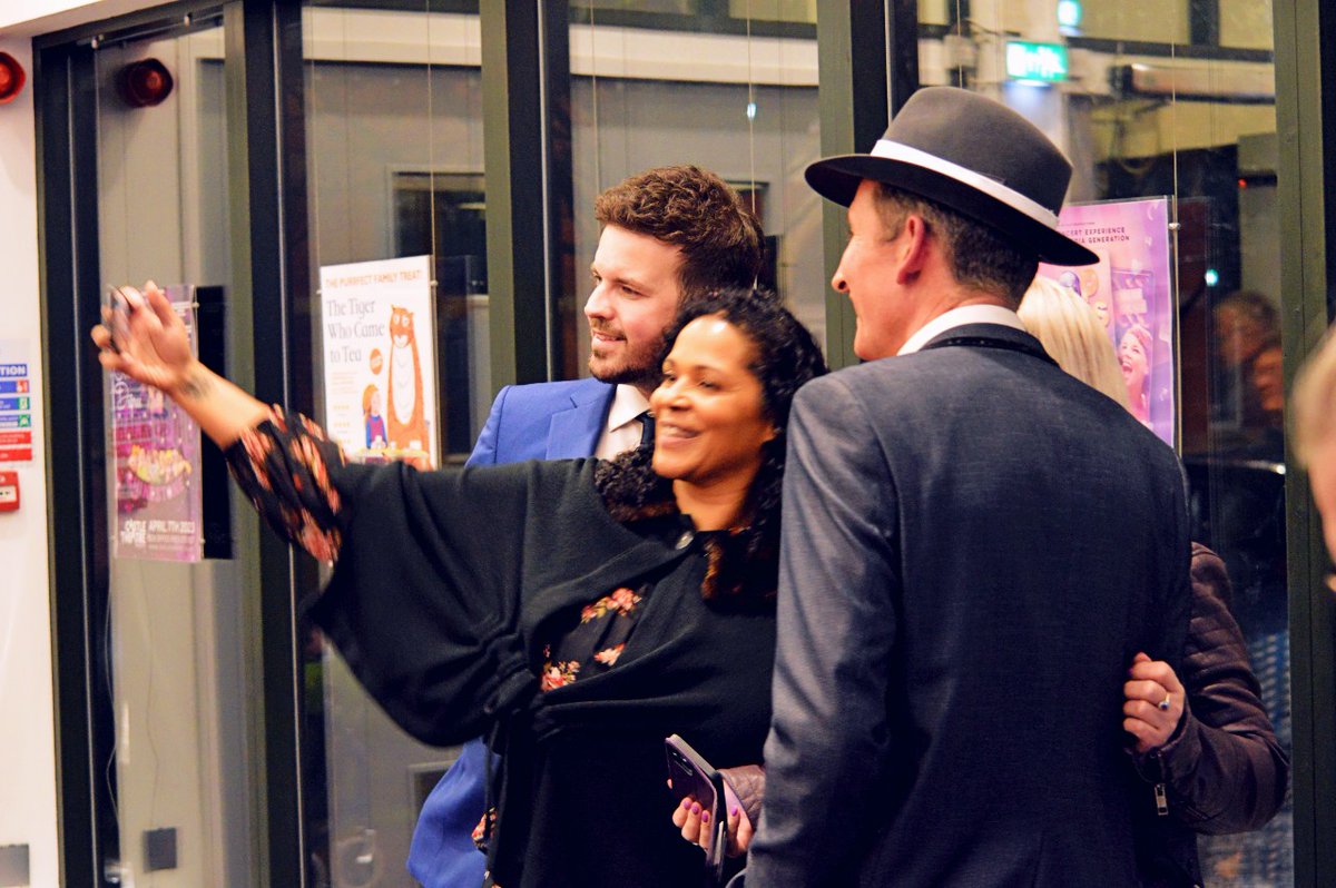 Bublé Meets Sinatra: The Showdown! #theatreshow tweet media