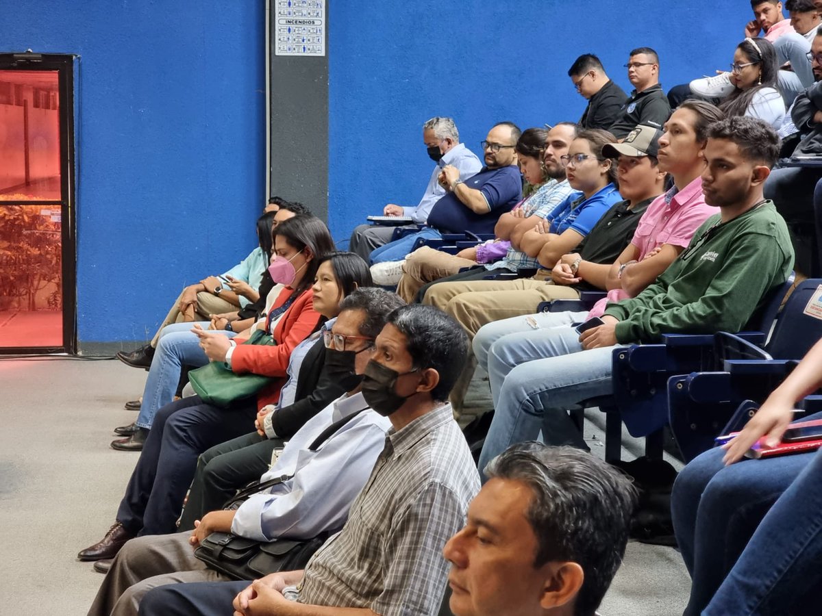 UNIdeNicOficial's tweet photo. La @DirecInvestUNI realizó 𝐈 𝐄𝐧𝐜𝐮𝐞𝐧𝐭𝐫𝐨 𝐈𝐧𝐬𝐭𝐢𝐭𝐮𝐜𝐢𝐨𝐧𝐚𝐥 𝐝𝐞 𝐈𝐧𝐯𝐞𝐬𝐭𝐢𝐠𝐚𝐜𝐢ó𝐧 con el fin de informar sobre los nuevos parámetros de la política Institucional de esta área sustantiva🤓

#40UNI 
#UNIHijadelaRevolución 
#SomosOrgullosamenteUNI❤️ https://t.co/Gtdu5Hx8Lo