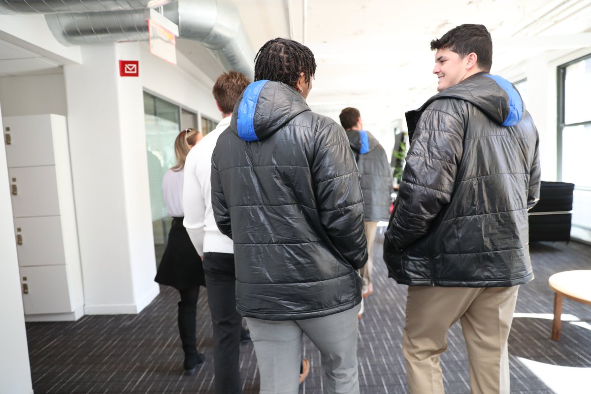 GatorsFB's tweet photo. NYC Business Break: @Ogilvy
Learning how to create a successful advertising campaign and the programs available for young professionals to get involved in the ad agency world.
#GatorMade | #GatorsInGotham https://t.co/A4ZE42kRoL