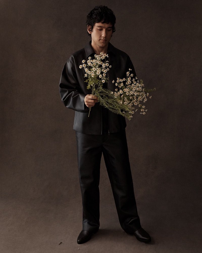 FilmUpdates's tweet image. Will Sharpe to direct film adaptation of ‘CRYING IN H MART’ from Japanese Breakfast singer, songwriter and guitarist Michelle Zauner.

bit.ly/3Z2Ydfh