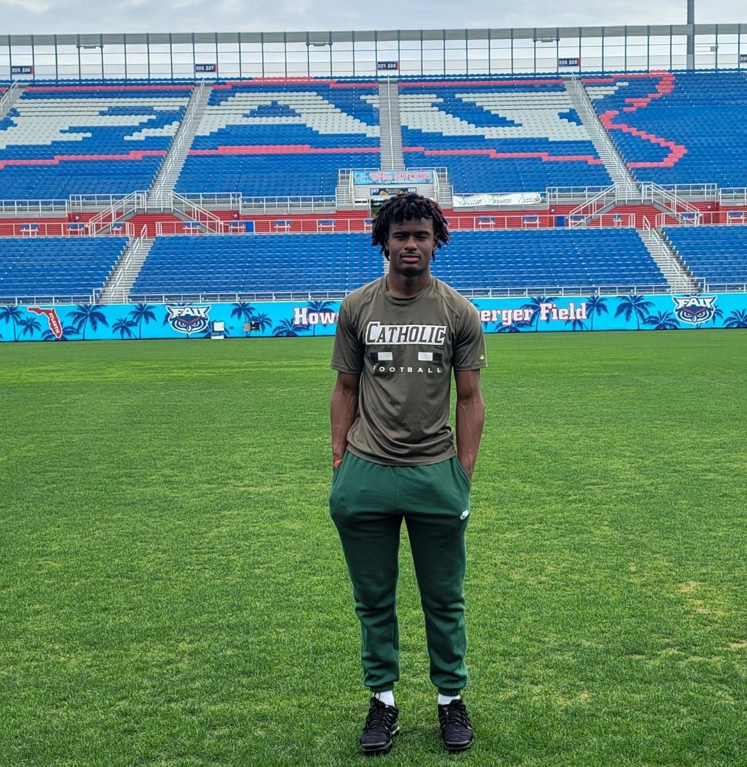 Xavier Thompson (@xavithompson25) on Twitter photo Hit ‘em high, hit ‘em low, Coach knows I can go. <a href="/HarrisNOFLYZONE/">Brandon Harris Sr.</a> thanks for the opportunity <a href="/kerrymcdowell/">Kerry McDowell</a> <a href="/CoachJayKM/">Kadetrix Marcus</a> <a href="/_tmill38/">Terik Ⓜ️iller</a> <a href="/ccrusadersfball/">Pensacola Catholic Football</a> <a href="/CoachJoeyG/">Joseph Guarascio</a> <a href="/COASTLINESTARS/">⭐️️⭐️️⭐️️⭐️️⭐️️⭐️</a> <a href="/DonteThompson20/">Donte’</a> <a href="/coachRtaylor44/">Rudy Taylor</a> Hit ‘em high, hit ‘em low, Coach knows I can go. <a href="/HarrisNOFLYZONE/">Brandon Harris Sr.</a> thanks for the opportunity <a href="/kerrymcdowell/">Kerry McDowell</a> <a href="/CoachJayKM/">Kadetrix Marcus</a> <a href="/_tmill38/">Terik Ⓜ️iller</a> <a href="/ccrusadersfball/">Pensacola Catholic Football</a> <a href="/CoachJoeyG/">Joseph Guarascio</a> <a href="/COASTLINESTARS/">⭐️️⭐️️⭐️️⭐️️⭐️️⭐️</a> <a href="/DonteThompson20/">Donte’</a> <a href="/coachRtaylor44/">Rudy Taylor</a>