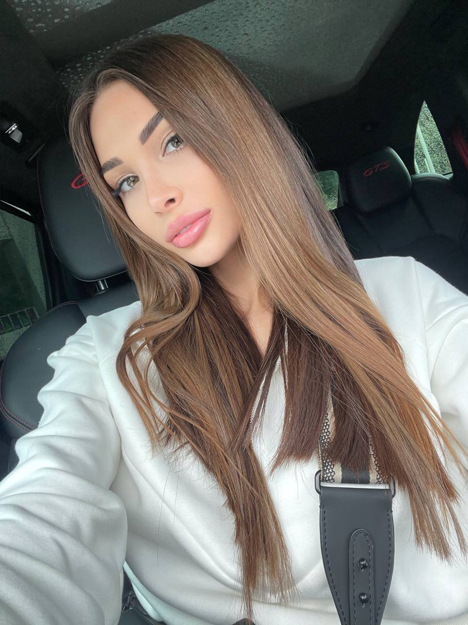 Kaylen Malone greeting her fans on Twitter