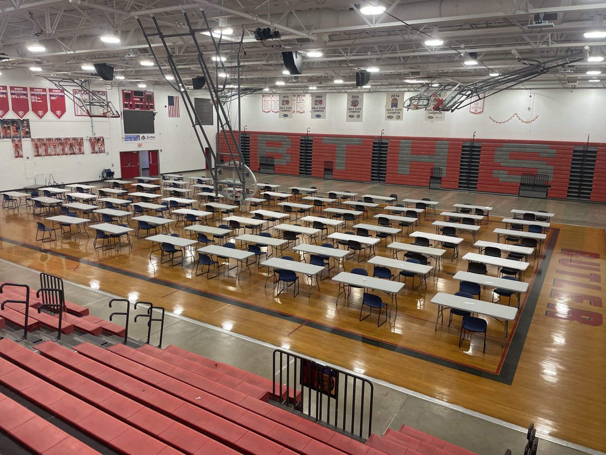 Thanks Annette and team <a href="/JCPSDigIn/">JCPS EdTech</a> for installing high density Wifi for testing and sporting events.  This upgrade = streamlined testing logistics and less time out of the classroom. Proud to be leading this tech upgrade in JCPS!   @JCPSHighEA_MAC