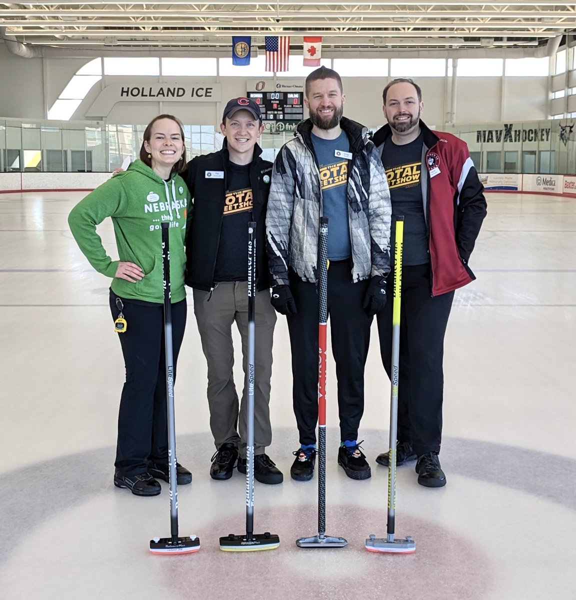 totalsheetshow's tweet photo. Total Sheetshow went 4-1 and won the C Event at @curlaksarben Irish Open #Bonspiel!☘️ 

We look forward to tasting our C Event prize, a box of Lucky Charms Marshmallow Pancake Mix!🥞 https://t.co/t3anfZRlO4