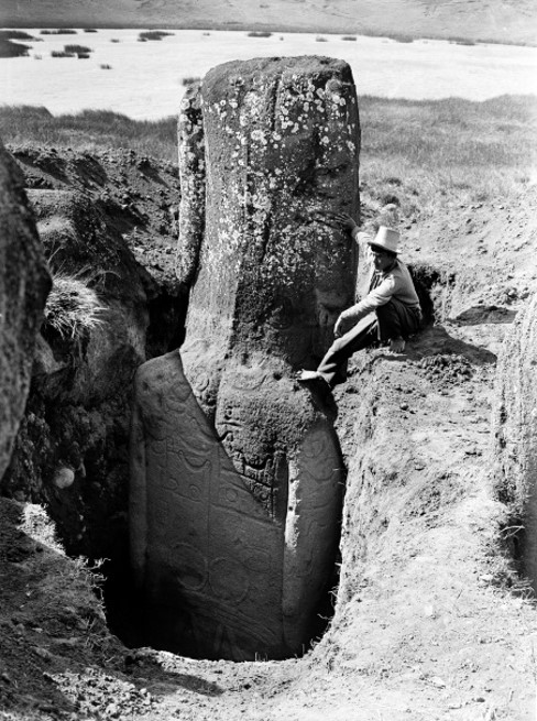 RGS_IBG's tweet photo. This National Lottery Open Week, we’re saying #ThanksToYou and unlocking our archives 📽️ 

Catch up for free on today's talk exploring the hidden histories of the 1912 expedition to Rapa Nui and find out how #NationalLottery players contribute to our work: https://t.co/izCfLpPr9S https://t.co/sE1ayIJDUd