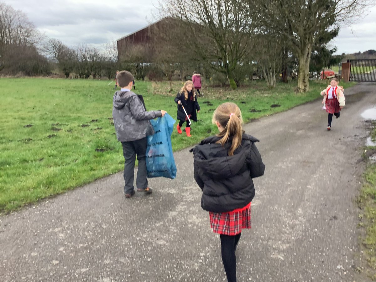 ecoclubaspull's tweet photo. We have completed our first litter pick for the #greatbritichspringclean @KeepBritainTidy https://t.co/CevQGka0SL