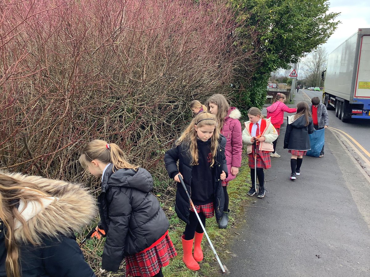 ecoclubaspull's tweet photo. We have completed our first litter pick for the #greatbritichspringclean @KeepBritainTidy https://t.co/CevQGka0SL