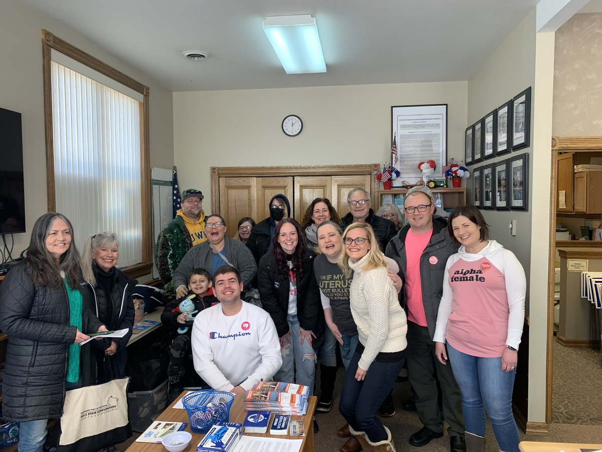 SarahforWI's tweet photo. Spent yesterday in my hometown of Eau Claire, knocking on doors and rallying for pro-choice candidates with some incredible friends! Wisconsinites are fired up and ready to elect @janetforjustice to the Supreme Court on April 4th. 

15 days – let’s get it done! https://t.co/dc3dY5Mm7F