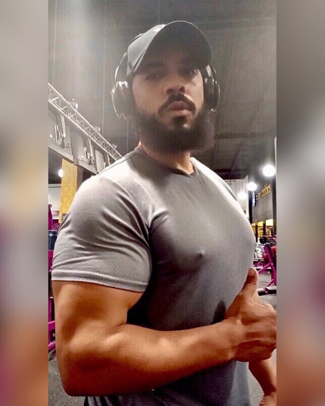 ACTREEL's tweet photo. "You have to go the way your blood beats" -James Baldwin

#MondayFlex 💪🏿 💥 https://t.co/KizdT2WAvw