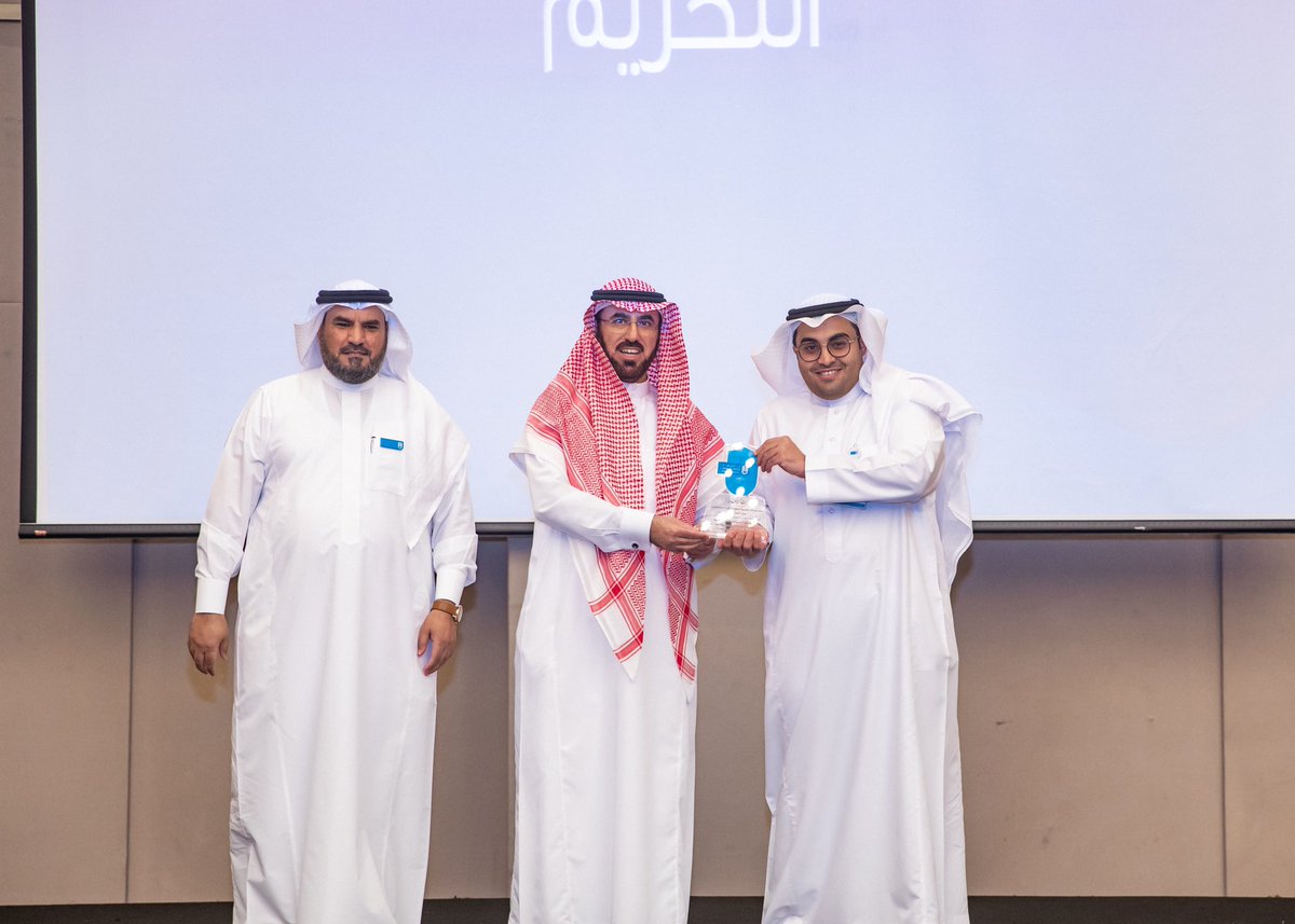 _KSU's tweet photo. تحت رعاية معالي رئيس #جامعة_الملك_سعود ..

نظمت كلية التمريض "يوم البحث العلمي"، والذي ركّز على ثقافة الإبداع والابتكار في البحث العلمي، وخلق بيئة بحثية جاذبة ومشجعة للتنافس بين الباحثين. https://t.co/g0oHu6uKp7