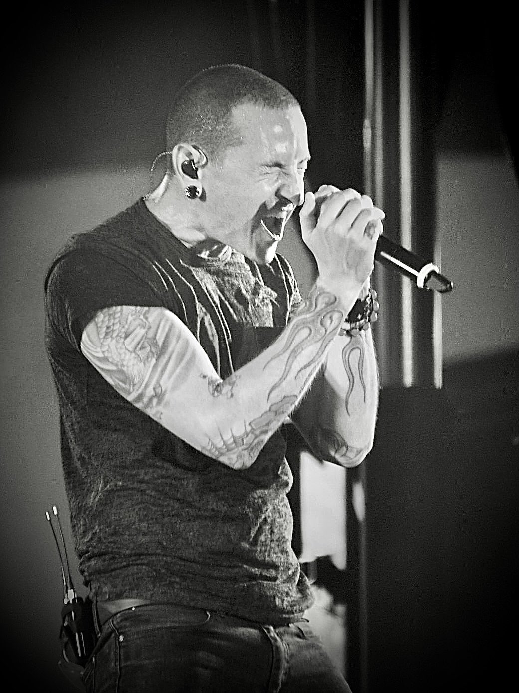 Happy Birthday to the Legend Chester Bennington. R.I.P. king. 