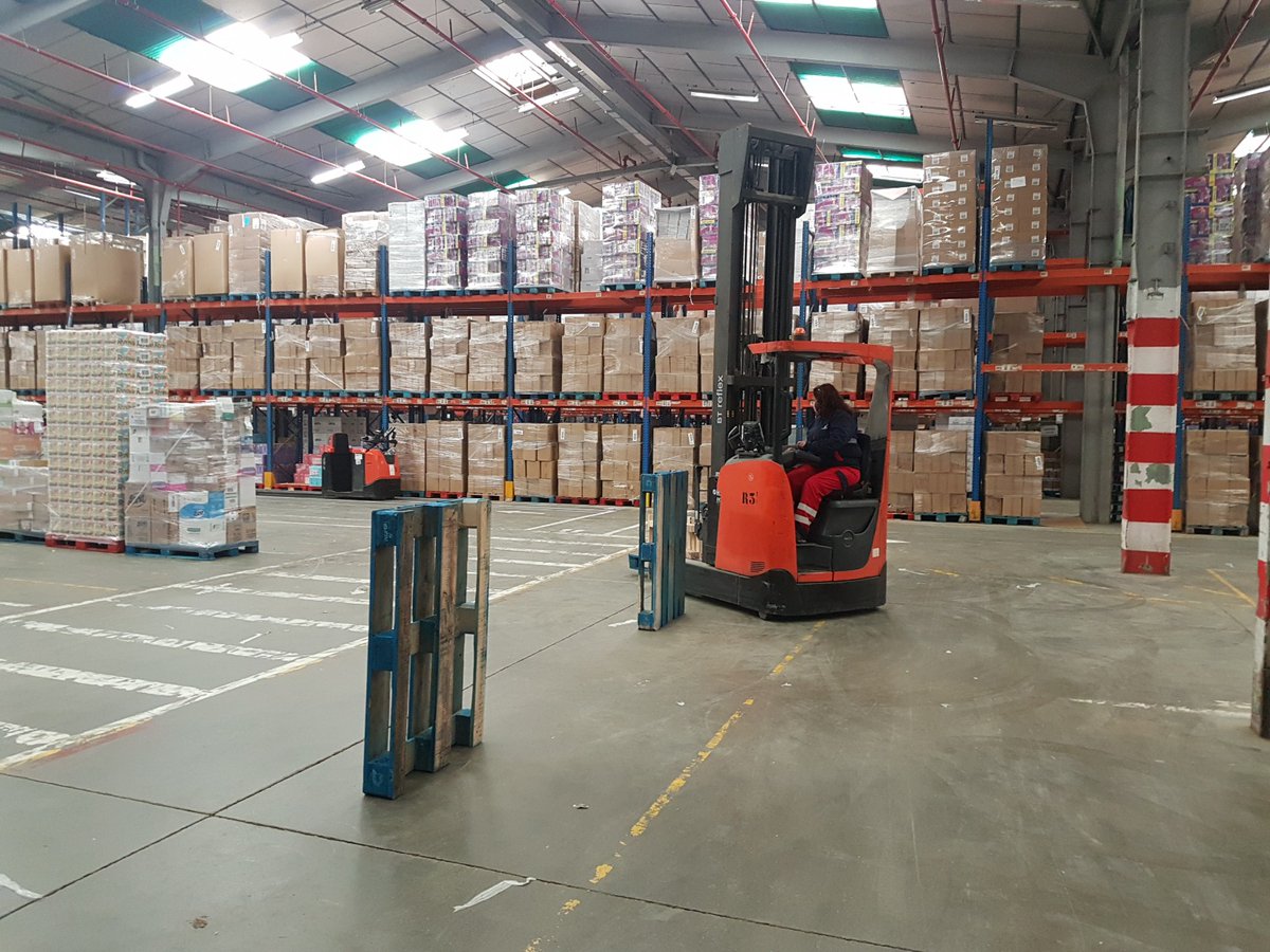 iftem's tweet photo. 🚧🚜🚧 Curso de Manejo Seguro de #Carretilla Retráctil conforme a Norma #UNE58451 realizado para ID LOGISTICS en el Centro Logístico de ALCAMPO en Valdemoro #Madrid
⚠️ Ejercicio de circulación con obstáculos
https://t.co/n9lyccWrQw https://t.co/1wDdhkbeEo