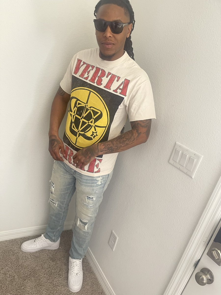 keezyweezy23's tweet photo. LLS
LLP
#FREEPEEZY π¦
https://t.co/KpvPPcJoVq