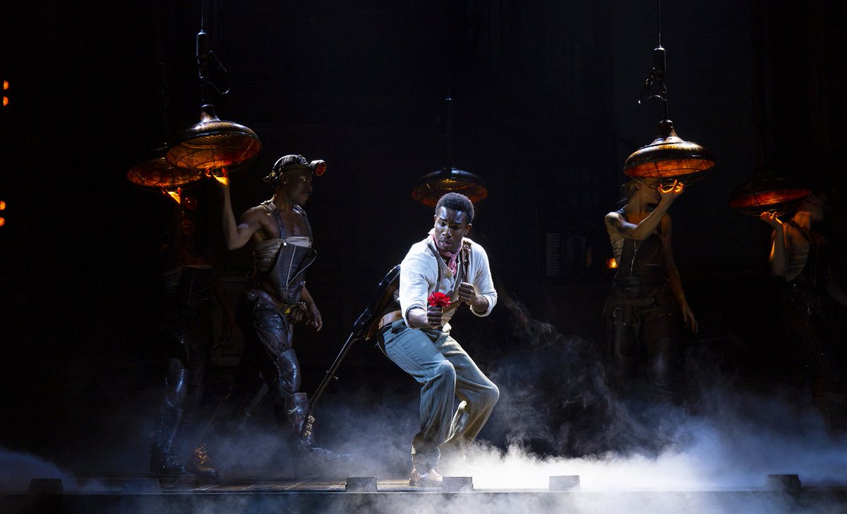 BwayAmerica's tweet photo. Spring has come again! Let’s bring the world back into tune 🌹🎵 #HadestownTour #FirstDayOfSpring

📷: @hadestown https://t.co/gZdp1kQrOV