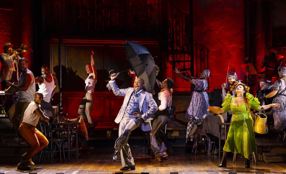 BwayAmerica's tweet photo. Spring has come again! Let’s bring the world back into tune 🌹🎵 #HadestownTour #FirstDayOfSpring

📷: @hadestown https://t.co/gZdp1kQrOV
