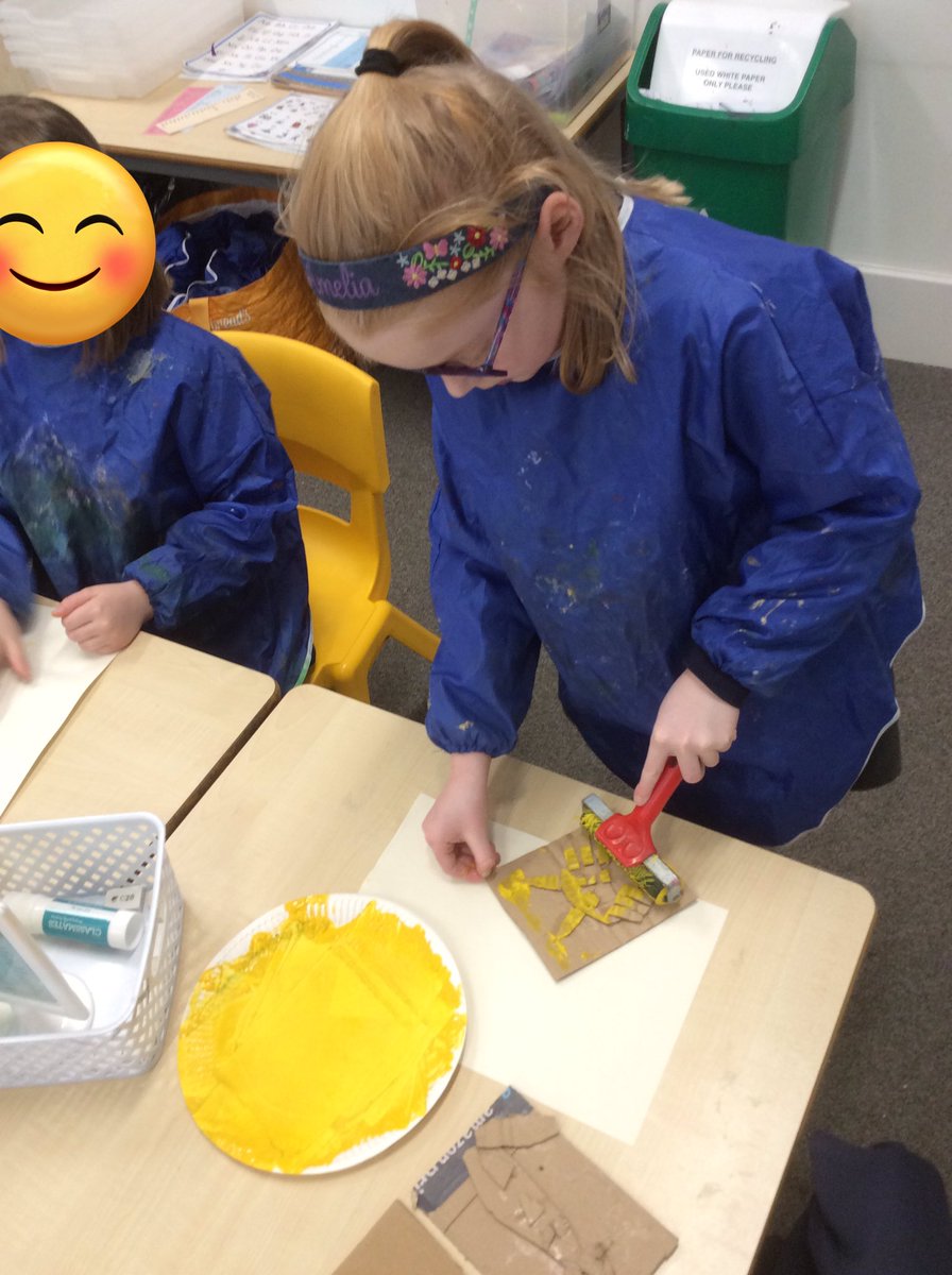 SPMVElm's tweet photo. Experimenting with colours and textures today in craft club. Don’t our collagraph prints look fantastic? https://t.co/01ENwWzOnK