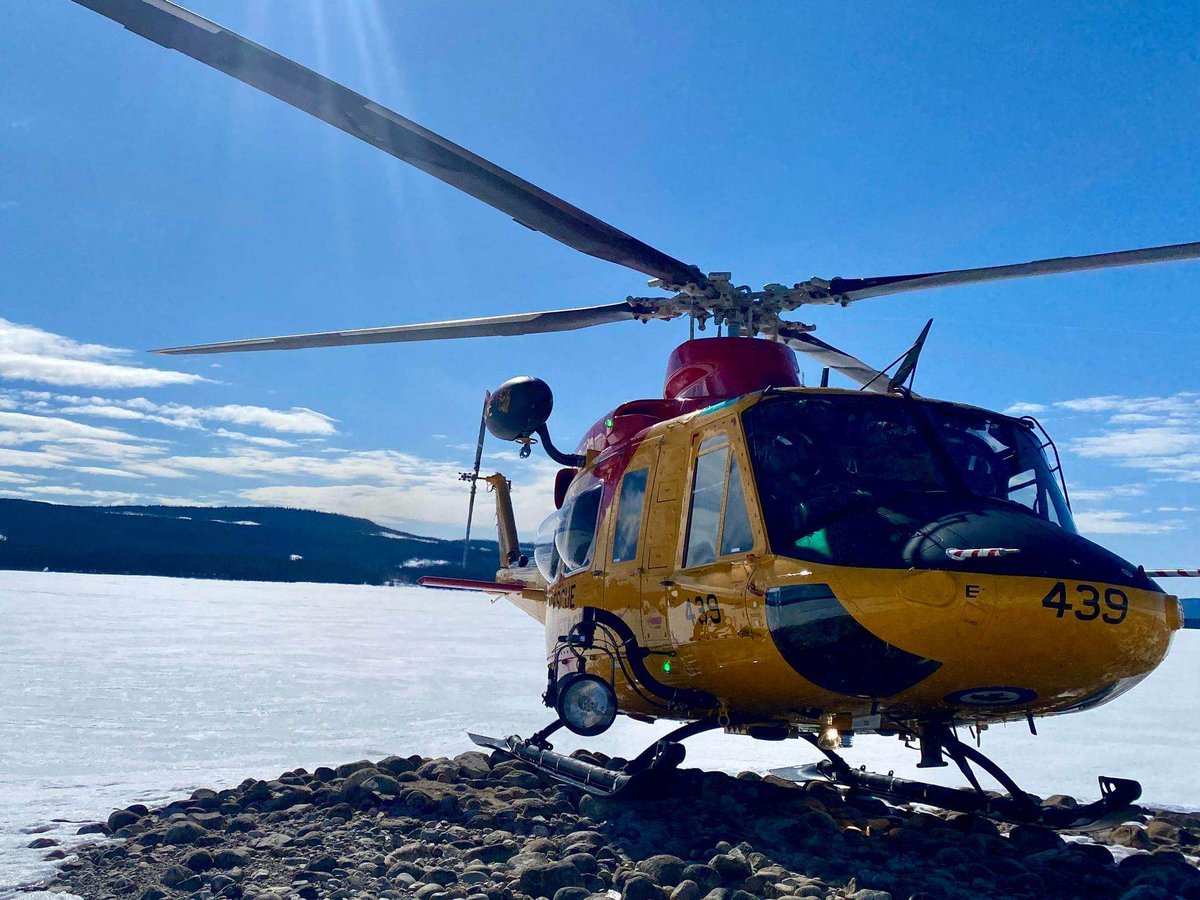 Helicopters of 439 Sqn are a familiar sight throughout the Saguenay region of Quebec supporting 3 Wing Bagotville fighter operations, while also supporting #SAR missions when requested by #JRCCTrenton  Here a CH146 pauses near Petit lac Ontatchiway during training on 16 Mar #RCAF