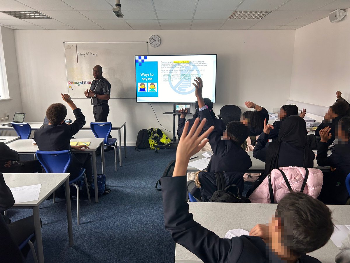 @WMPolice @BrumPartnership this morning during classroom sessions with @COREJQAcademy Yr 7 students on ways to avoid criminality @CrimestoppersUK via social media and @CEOPUK support @FearlessORG @NSPCC that is available. Positive interactions #CORECollaboration