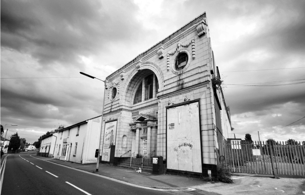 SAVEtoReuse's tweet photo. 🆘1/4 📽️ LIGHTS. CAMERA. DEMOLITION 💡 @SAVEBrit  has added its objection to proposals to flatten The Sandonia - a spectacular piece of early #cinema architecture in the West #Midlands town of #Stafford ♻️🎞️ Latest chapter of the saga here➡️https://t.co/IKqbfQh9hE https://t.co/b9u5OfBV3e