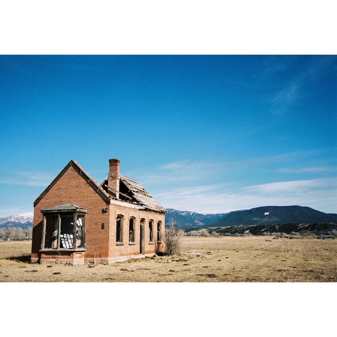 dancaffee's tweet photo. "Photography is the only language that can be understood anywhere in the world." - Bruno Barbey 📸🌎

#filmphotography #analogfeatures #believeinfilm https://t.co/KqJJhnkaUh