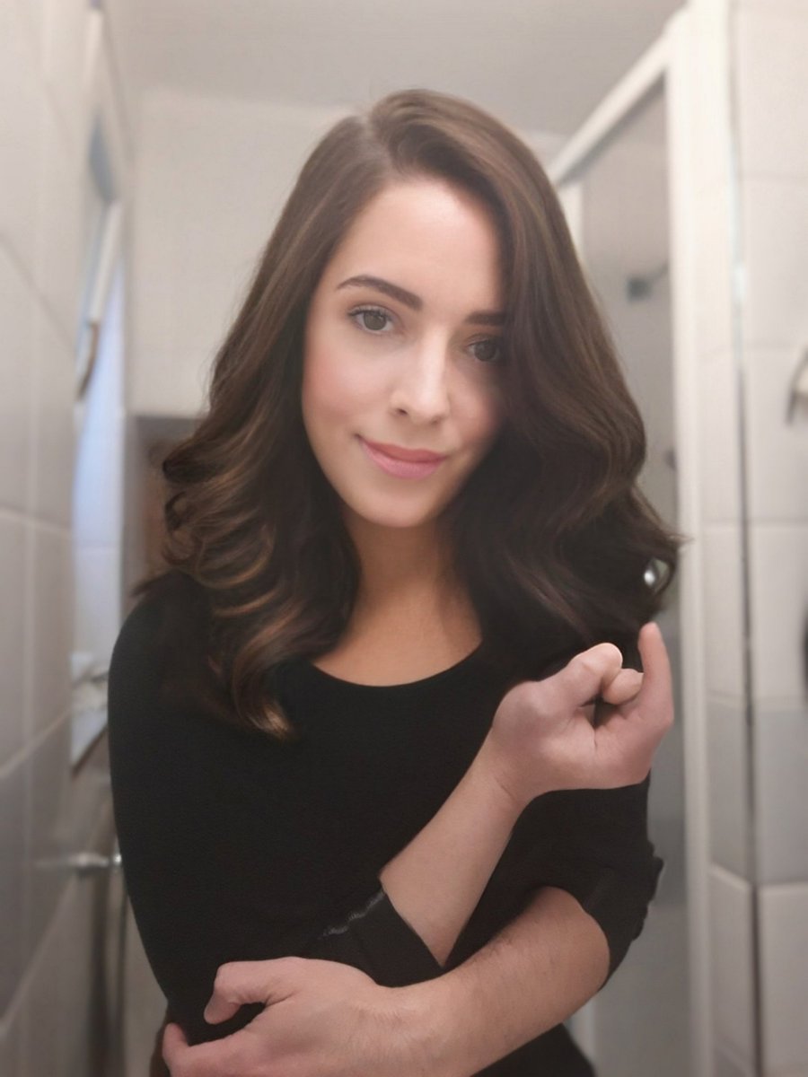 AliceChanelle's tweet photo. Do you need a relaxing massage after work my dear? :-)
#fabtime #sensualmassage #relax #sensualwellness https://t.co/A871Nfo1Mj