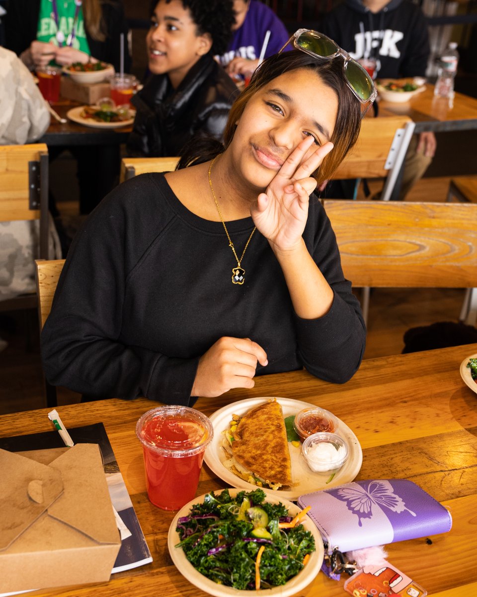 PulseCafeMA's tweet photo. The Eat & Learn Field Trip this past Friday with 7th and 8th grade students from John F. Kennedy Middle School was a great success! 🤩
Special thanks to @ellism_2, the JFK faculty, and Michael & Joanna Edwards for their super fun interactive cooking demonstration. ❤️
#pulsecafe https://t.co/cxnsbxgMky