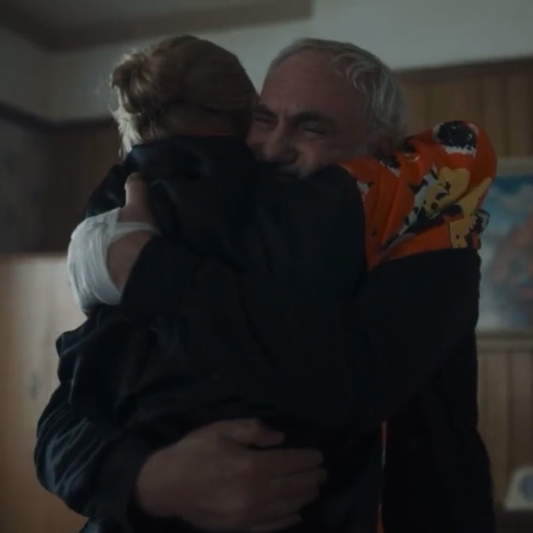 thomas_spencer_'s tweet photo. a year ago villanelle and konstantin saw and hugged each other for the last time https://t.co/S9H1Tnbq3F