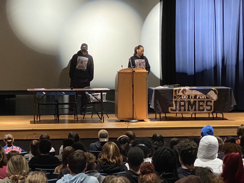 Mr. And Mrs. Woods speak to the students of Ravenna High School about the dangers of sextortion. #DoItForJames