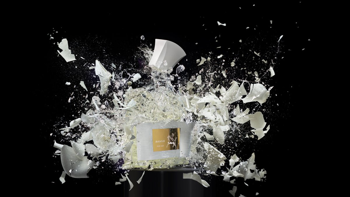 An explosion of femininity and grace, our iconic female fragrances boast sensual and fresh aromas, bathing the skin in luxurious notes sourced from the finest ingredients.