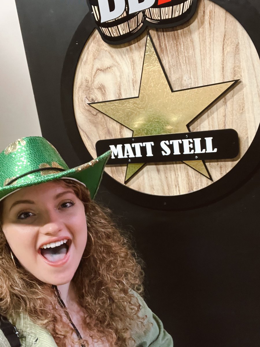 ellycookemusic's tweet photo. What an amazing St. Patrick’s Day with @froggy1077!! 🍀🎉🎵🤠 I had a blast getting to open for @DrakeMilligan
& @MattStellMusic
at DBR in Red Lion, PA. Here’s a few memories from Friday night. 🫶🏼
•
•
#livemusic #froggy1077 #ellycookemusic #mattstell #drakemilligan #music https://t.co/xIkJ4enBAw