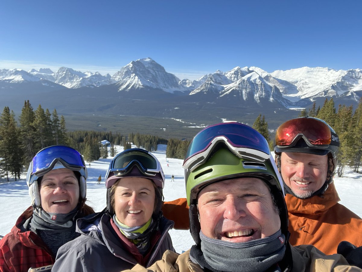jeffwill's tweet photo. Wrapping up an awesome holiday with a final day at #lakelouiseskiresort. A amazing 4 weeks travelling through beautiful BC &amp; Alberta 🇨🇦 https://t.co/QbqDKxEF7O