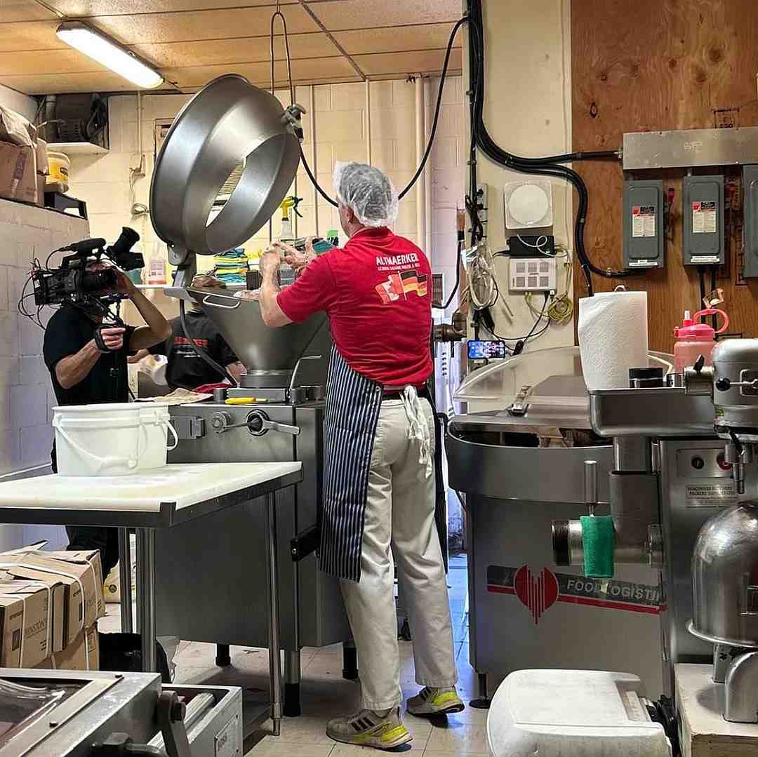 AltmaerkerDeli's tweet photo. We were thrilled to welcome Nico and Andreas from @RTLplus in Germany recently. They came to film the story of our store and our family for its "Life - Menschen, Momente, Geschichten" program (People, Moments, Stories).
#deli #delicatessen #germandeli
1/2 https://t.co/HRkAXqQ4UM