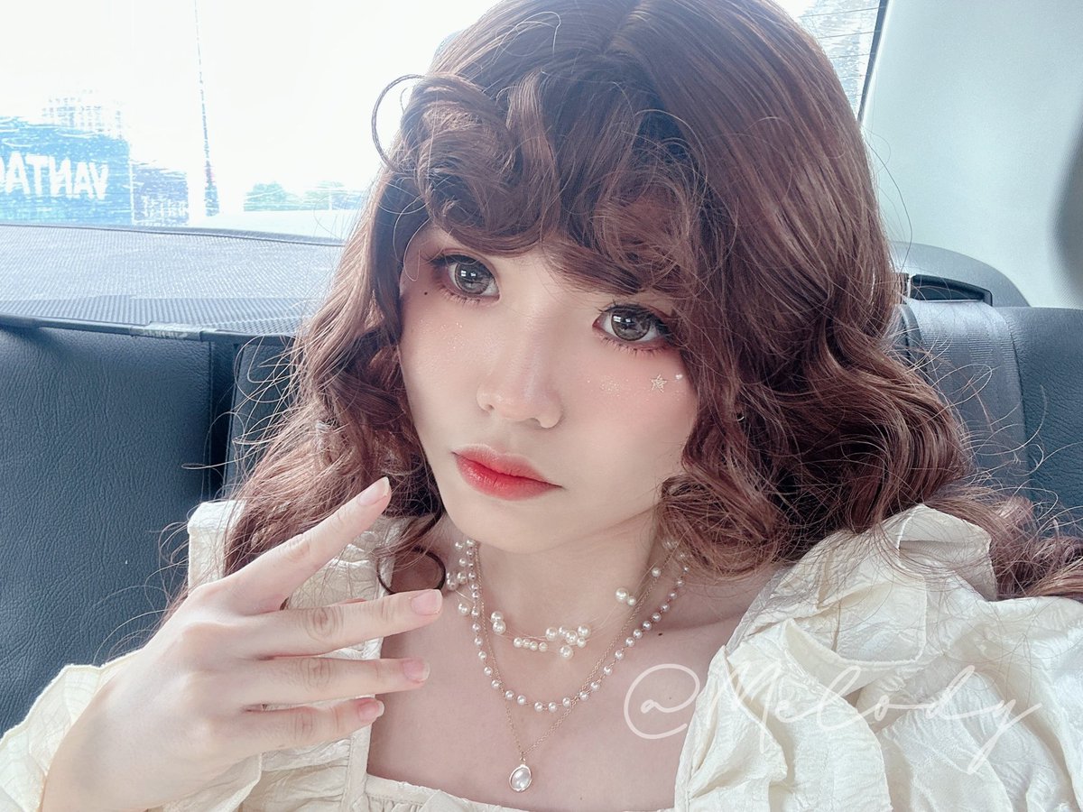 Melodyyy1015's tweet photo. 🌹 20.03.2023 ✨
Lolita walkshow in JCOS Cosplay Party Re:union Day 2✌️😚💖
#jcp2023 #jcoscosplayparty #JCOS #JCOSClub #lolita #sweetlolita #洛丽塔 #甜系 #doll感 https://t.co/xYFwVbYd9I