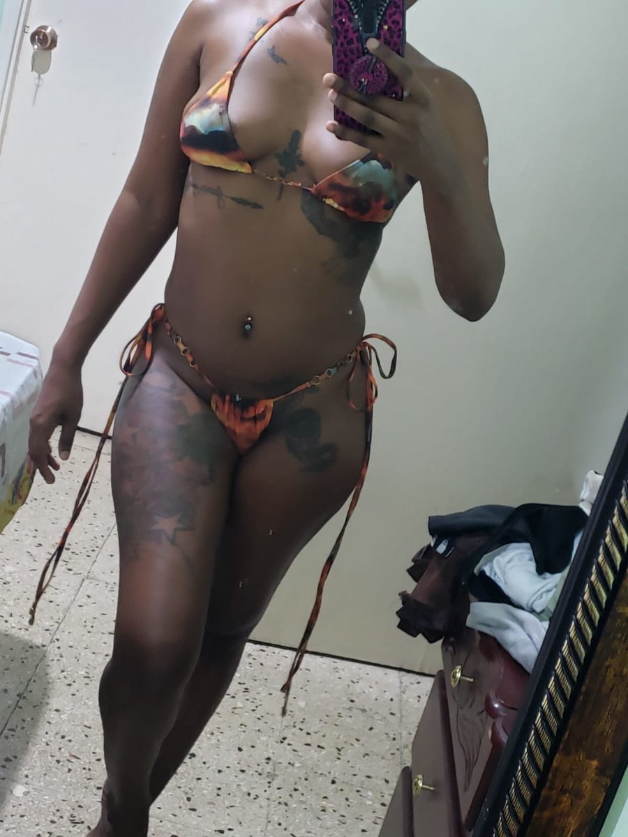 TattooBarb69's tweet photo. Like ❤️ for slim me Retweet 🔁 for thick me #monday https://t.co/VaFqmIHlwl