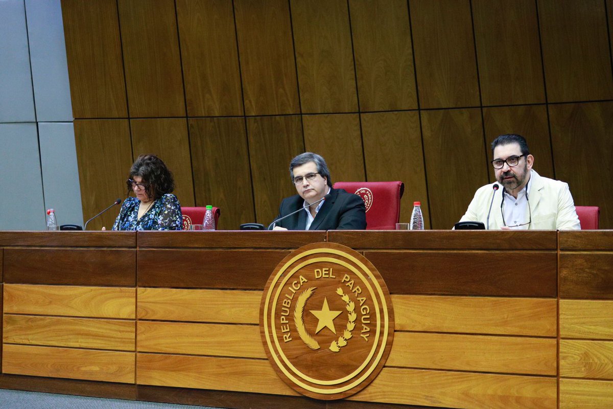 SenadoresPy's tweet photo. Durante una audiencia pública abordaron temas vinculados a la violencia contra la mujer

https://t.co/qNEIjCe5bo

@carlosfilizzola
@tonyapuril
#SenadoPy https://t.co/xC0RcCmOkd