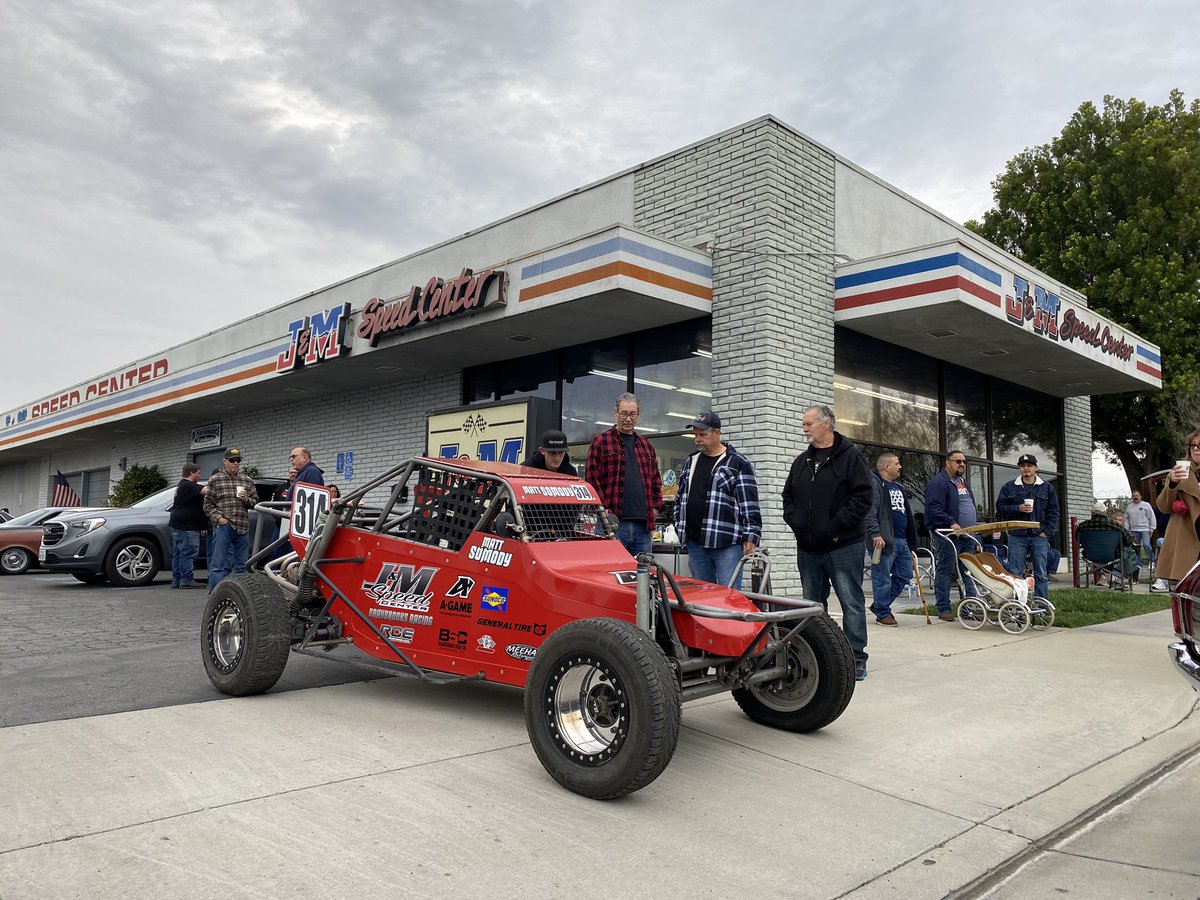 J & M Speed Center tweet media