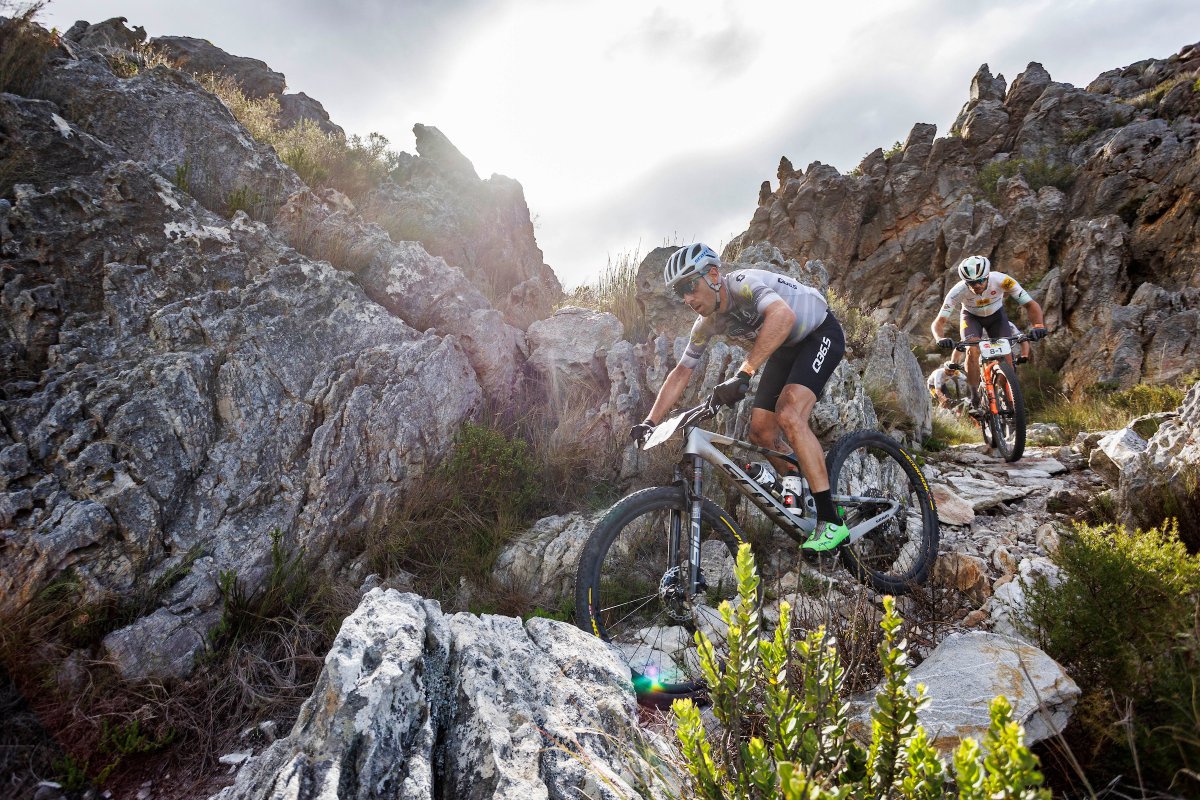 @vincenzonibali showing his off road skills at @CapeEpic 

Photo @muzikstation