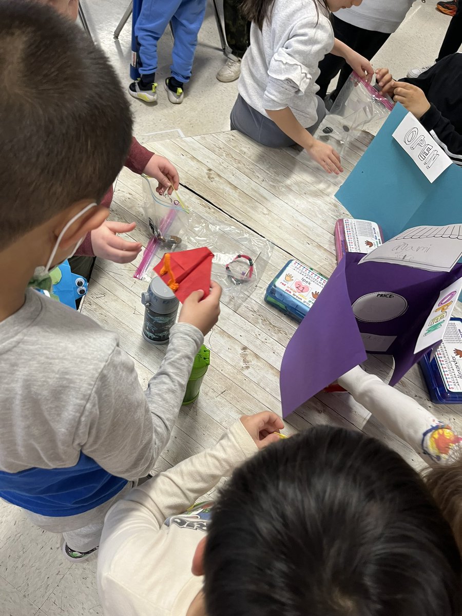 MrsCannon_LIB's tweet photo. Market Day PBL! #firstgrade https://t.co/ErfHvsWadr