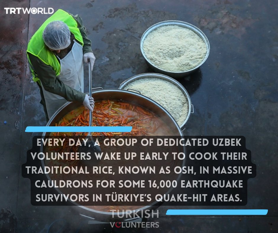 TurkVolunteers's tweet photo. Every day, a group of dedicated Uzbek volunteers wake up early to cook their traditional rice, known as osh, in massive cauldrons for some 16,000 earthquake survivors in Türkiye’s quake-hit areas.

Photos: Halil Fidan / AA 

#türkiye #turkey #earthquake #turkeyquake #disaster https://t.co/j7Rd3eIwb0