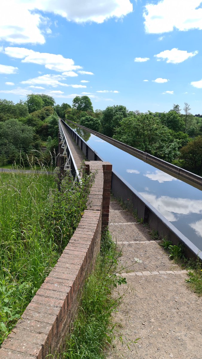 gibbergee's tweet photo. @CanalRiverTrust The Edstone Aqueduct..... nr. Henly-in-Arden on the Stratford-upon-Avon canal. https://t.co/DoKAkxXWLG