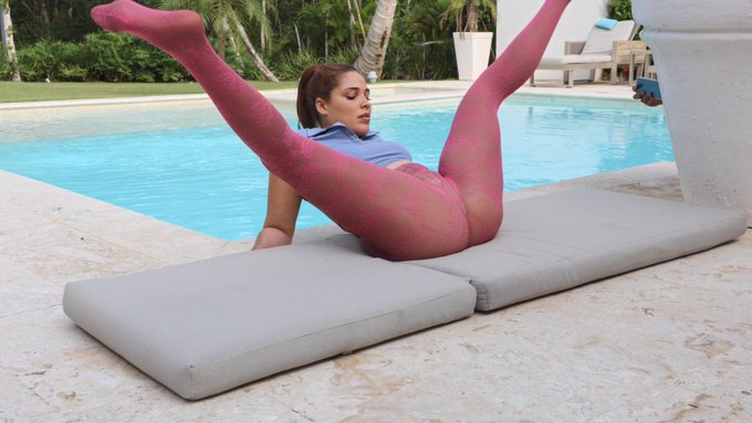 Spreading wide for your cooock😋 #pantyhose #pantyhoseaddicted #latinasolo #nylonfetish #nylongirl #legs<a href="/tag/pantyhose"class="tags">#pantyhose</a><a href="/tag/pantyhoseaddicted"class="tags">#pantyhoseaddicted</a><a href="/tag/legs"class="tags"><span>#legs</span></a><a href="/tag/stockingslut"class="tags"><span>#stockingslut</span></a><a href="/tag/nylonfetish"class="tags"><span>#nylonfetish</span></a><a href="/tag/nylonsocks"class="tags"><span>#nylonsocks</span></a><a href="/tag/collants"class="tags"><span>#collants</span></a>