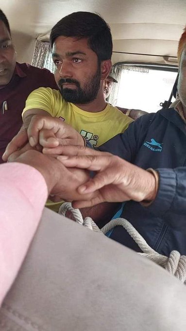 PushpadSa's tweet photo. #ReleaseManishKasyap 
#ManishKashyap https://t.co/WVX8RSheVM